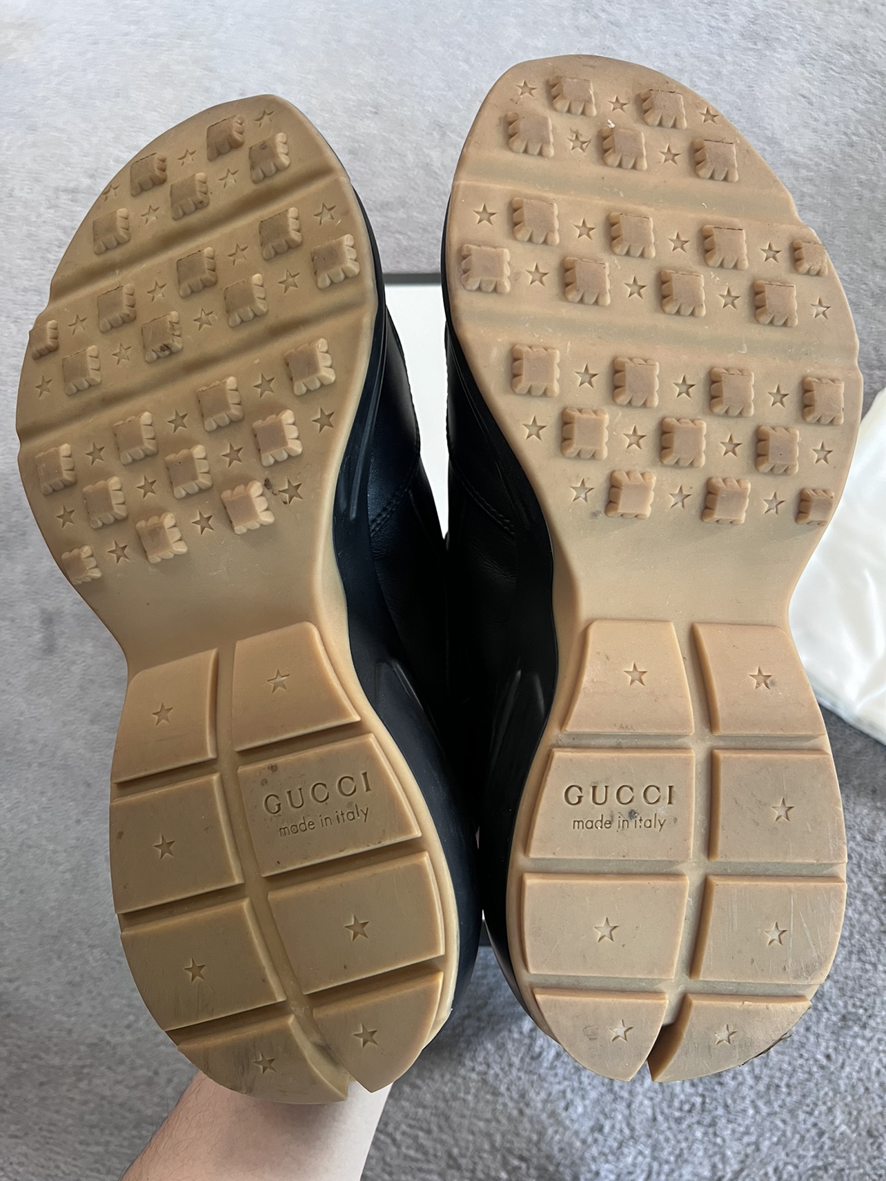 Gucci Rhyton Logo sneaker in Black - photo 5