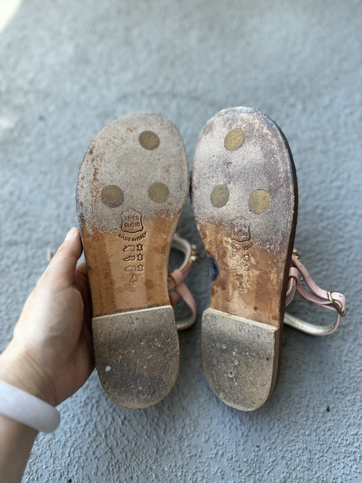 Genuine Leather sparkling flats, hand made in Italy image indicator(3)