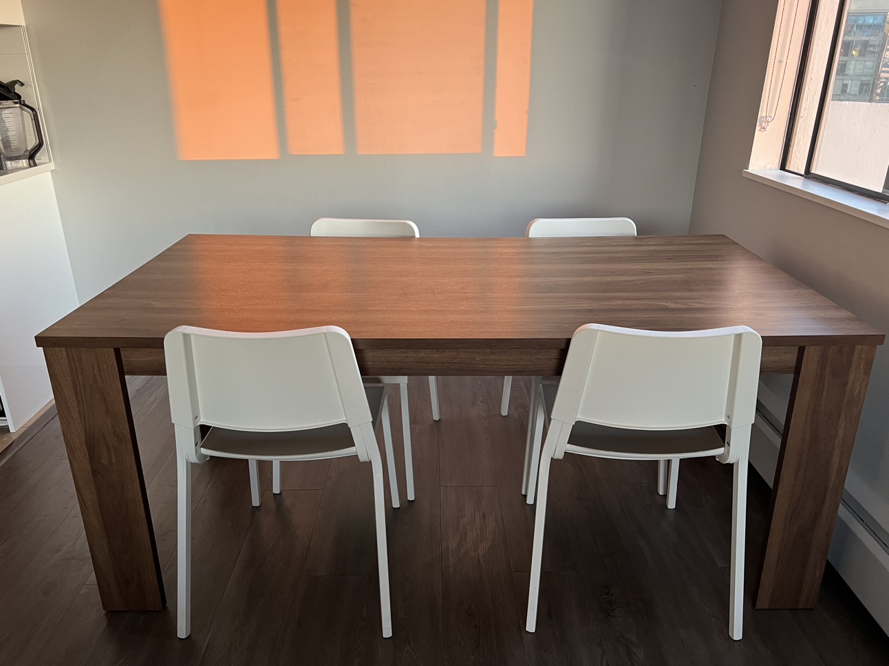 Structube dining table and 4 ikea chairs - photo 2