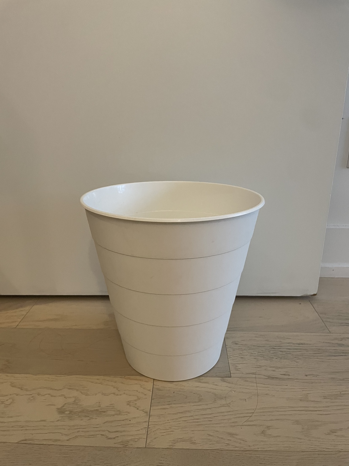 White Wastebasket thumbnail