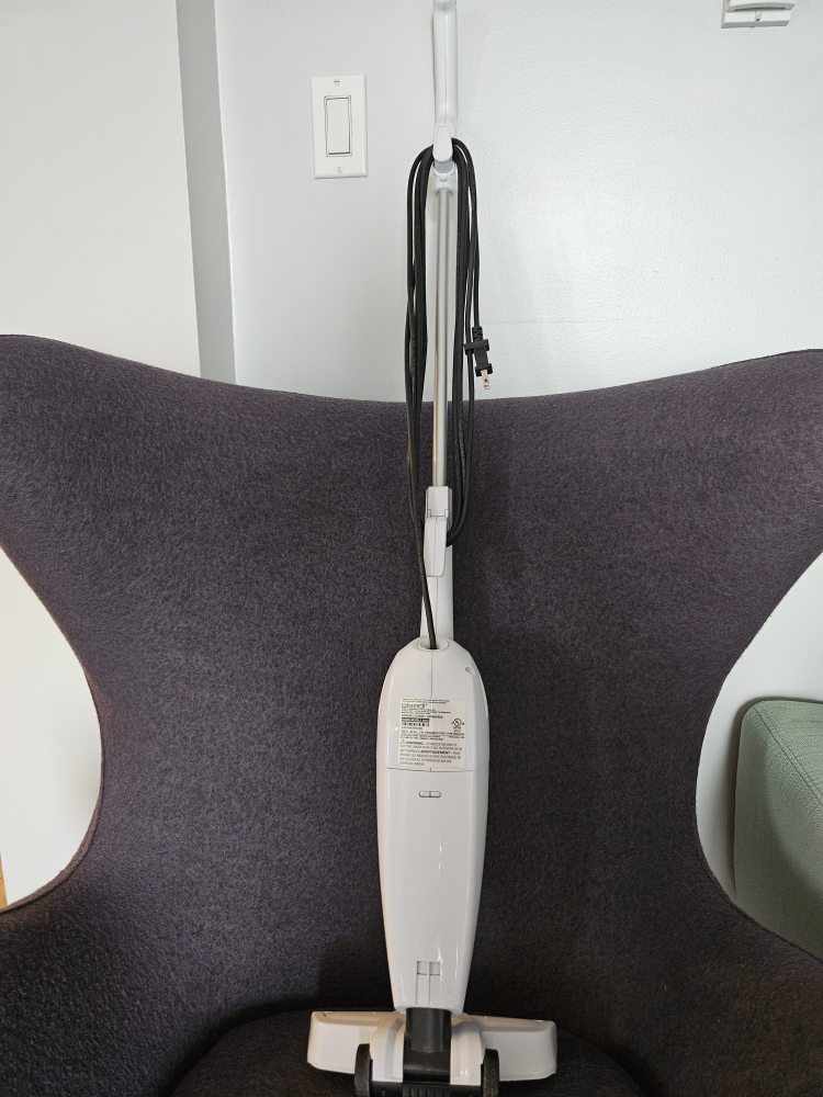 Bissell Featherweight vacuum - photo 3