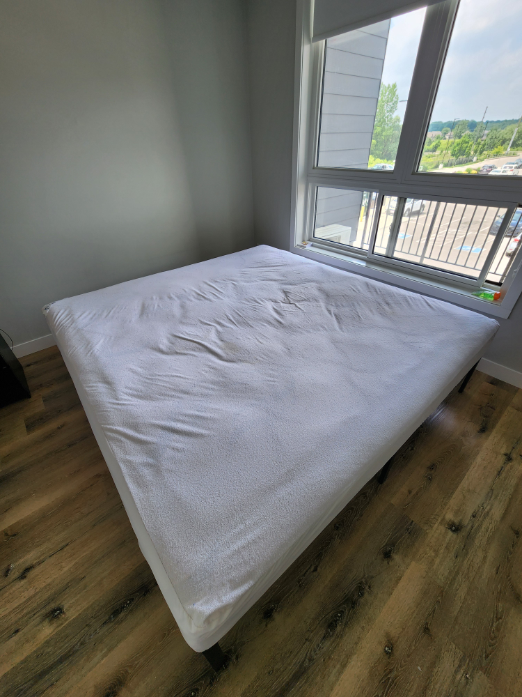 (Moving Sale) Kimg Size Mattress and Bed Frame ($220) - photo 3