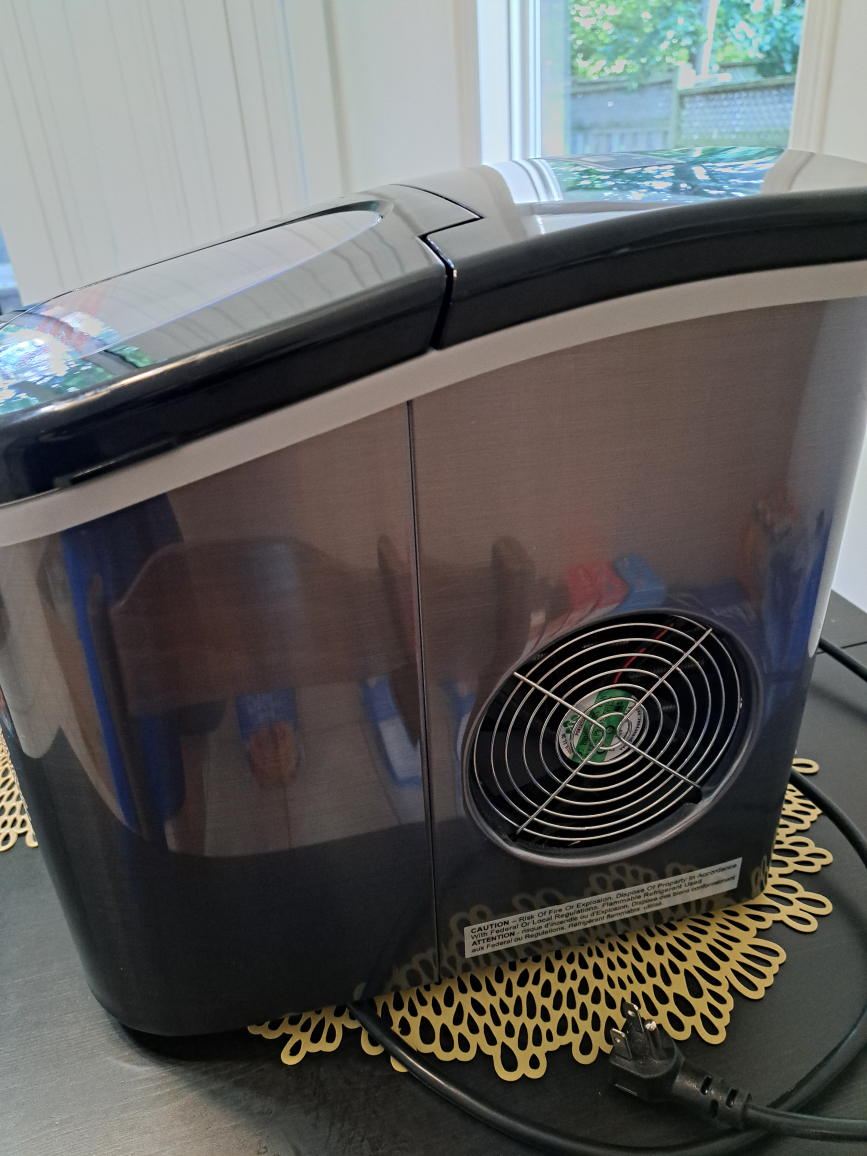 Frigidaire Ice Maker-Black Stainless-steel - photo 2