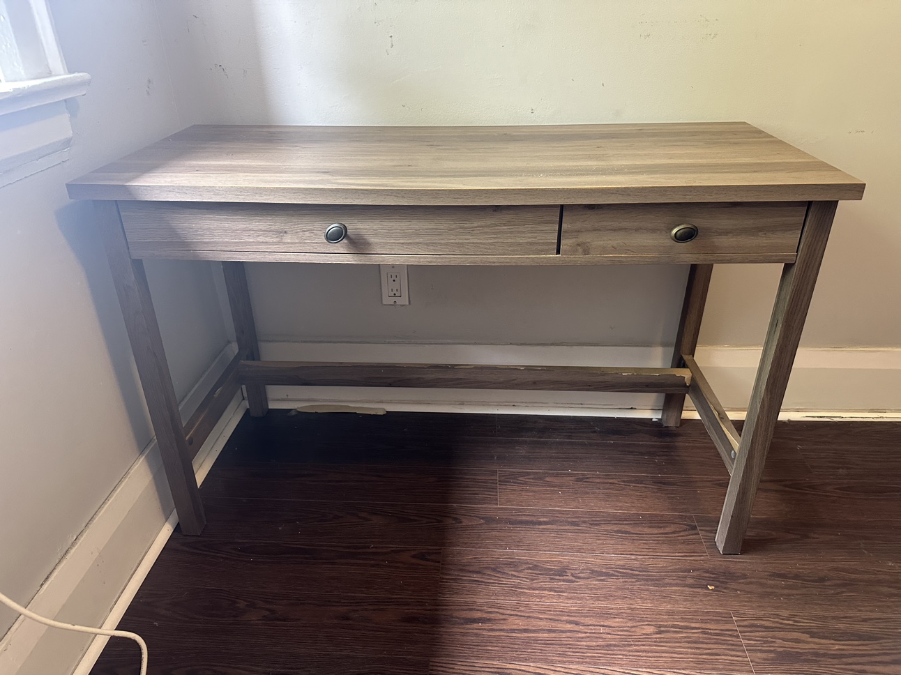 desk for small space thumbnail