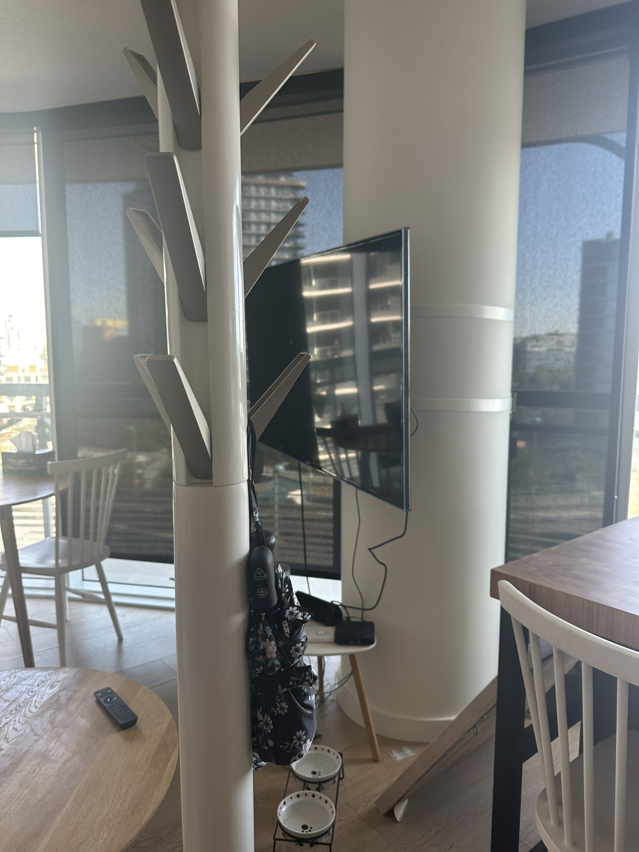 Modern free standing coat rack tree - photo 2
