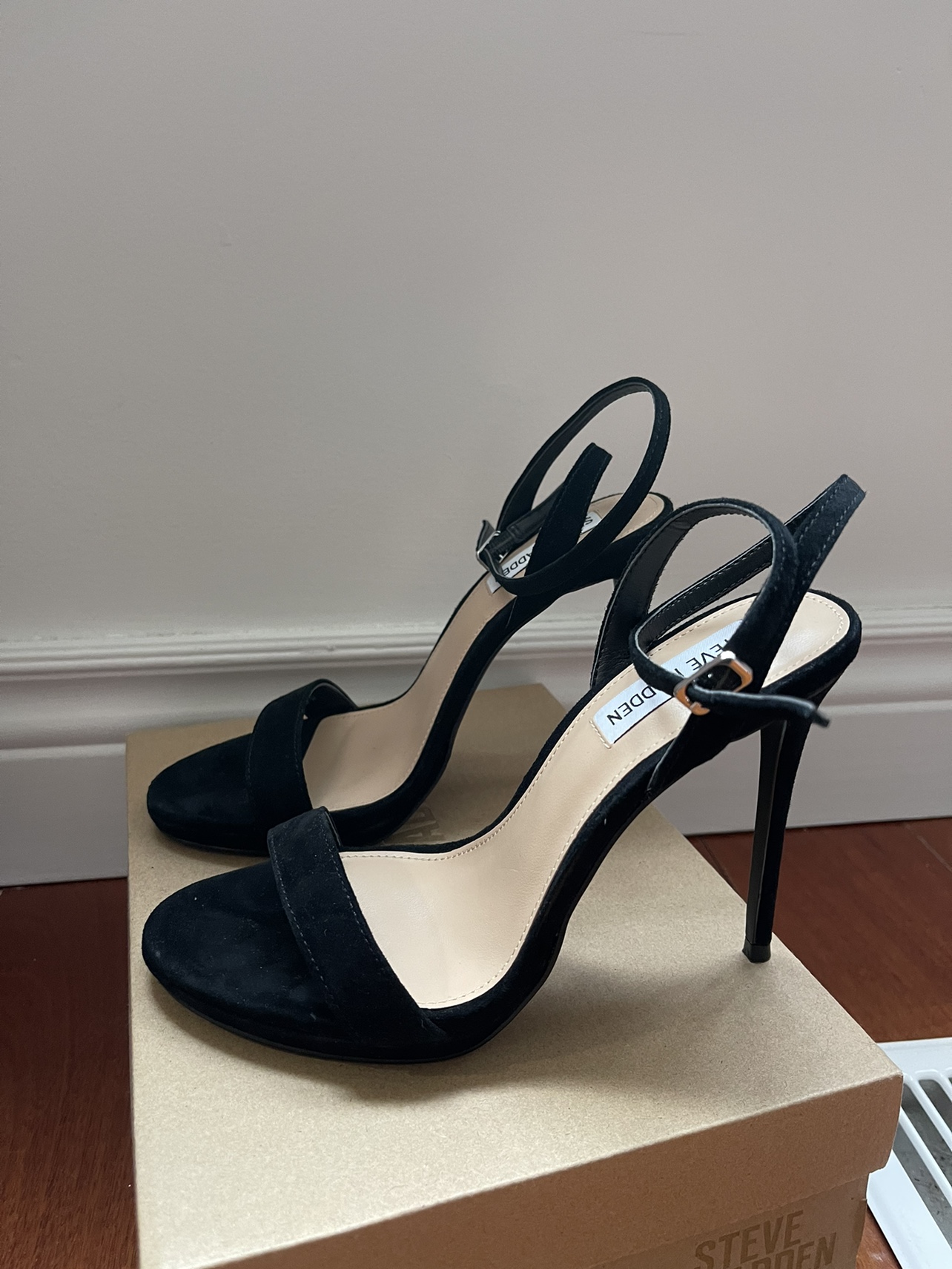 STEVE MADDEN - Wafer Heels