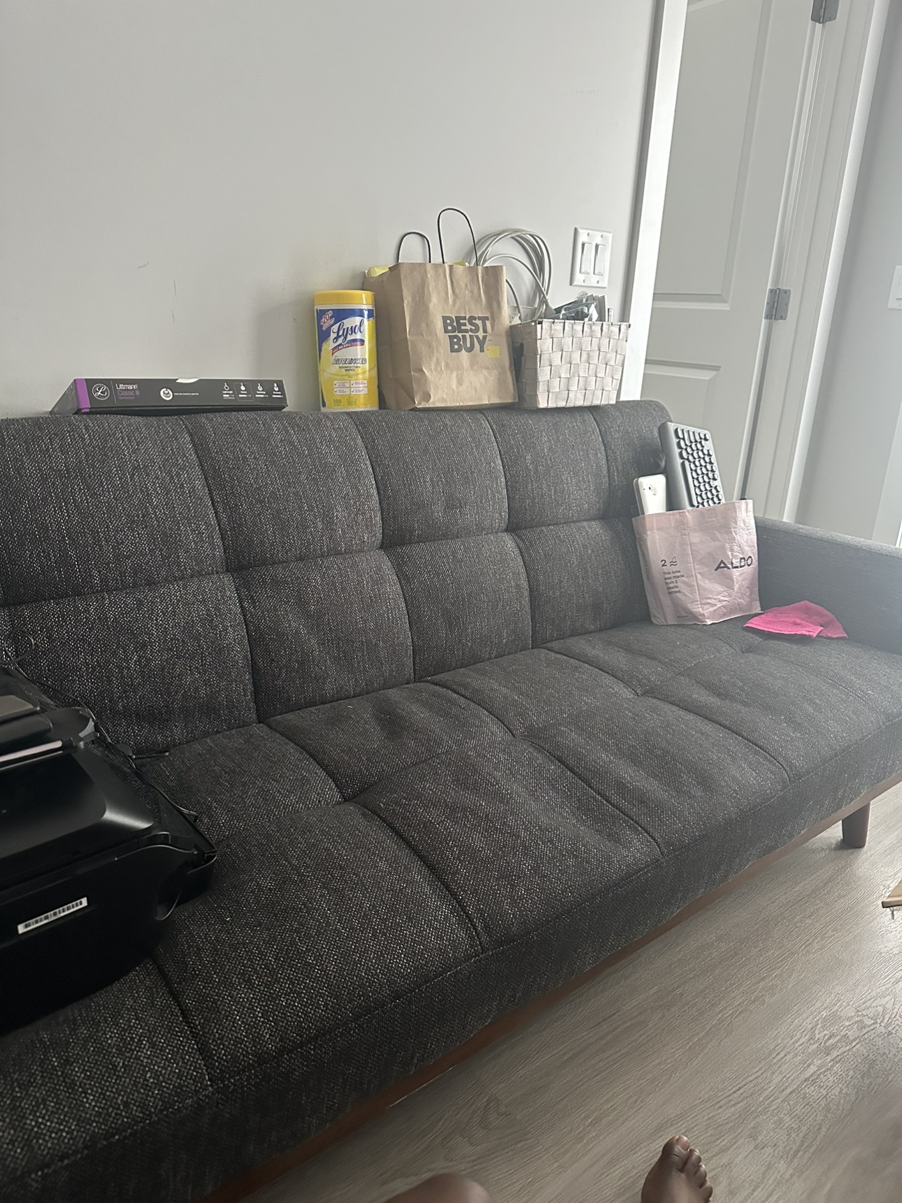 Couch/Futon - photo 2