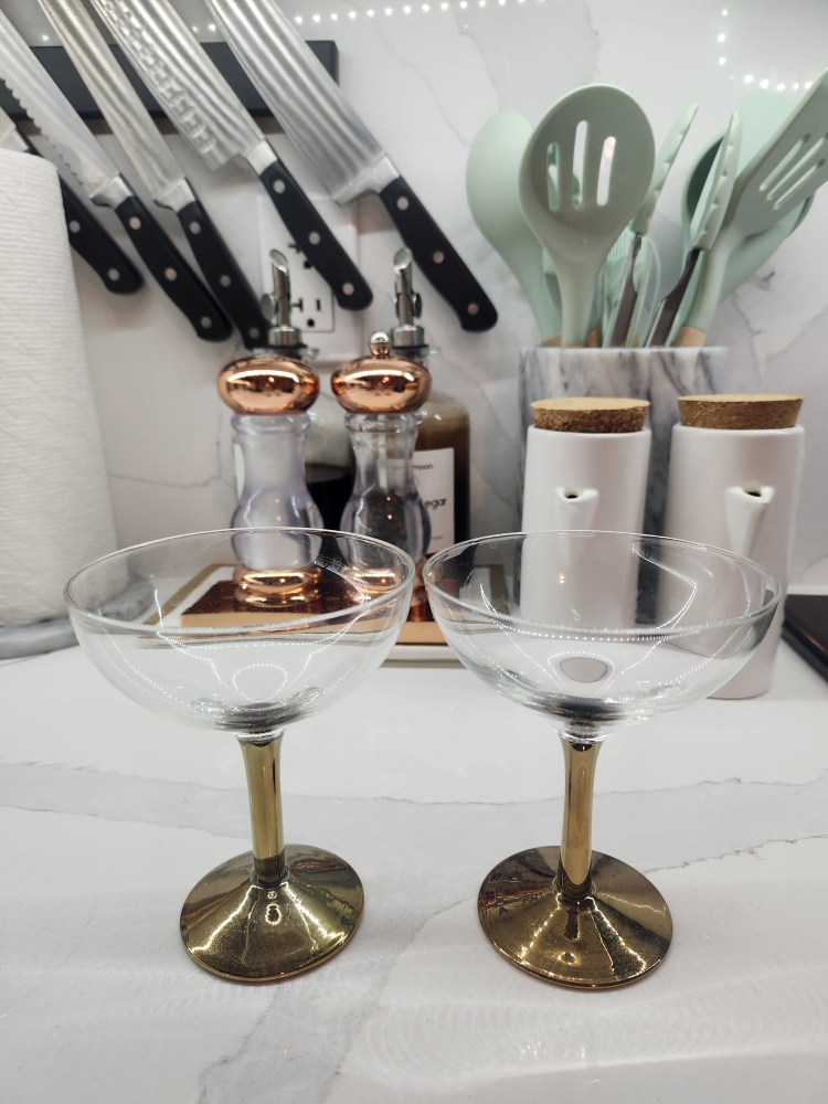 Chapters Gold Accent Coupe Glasses