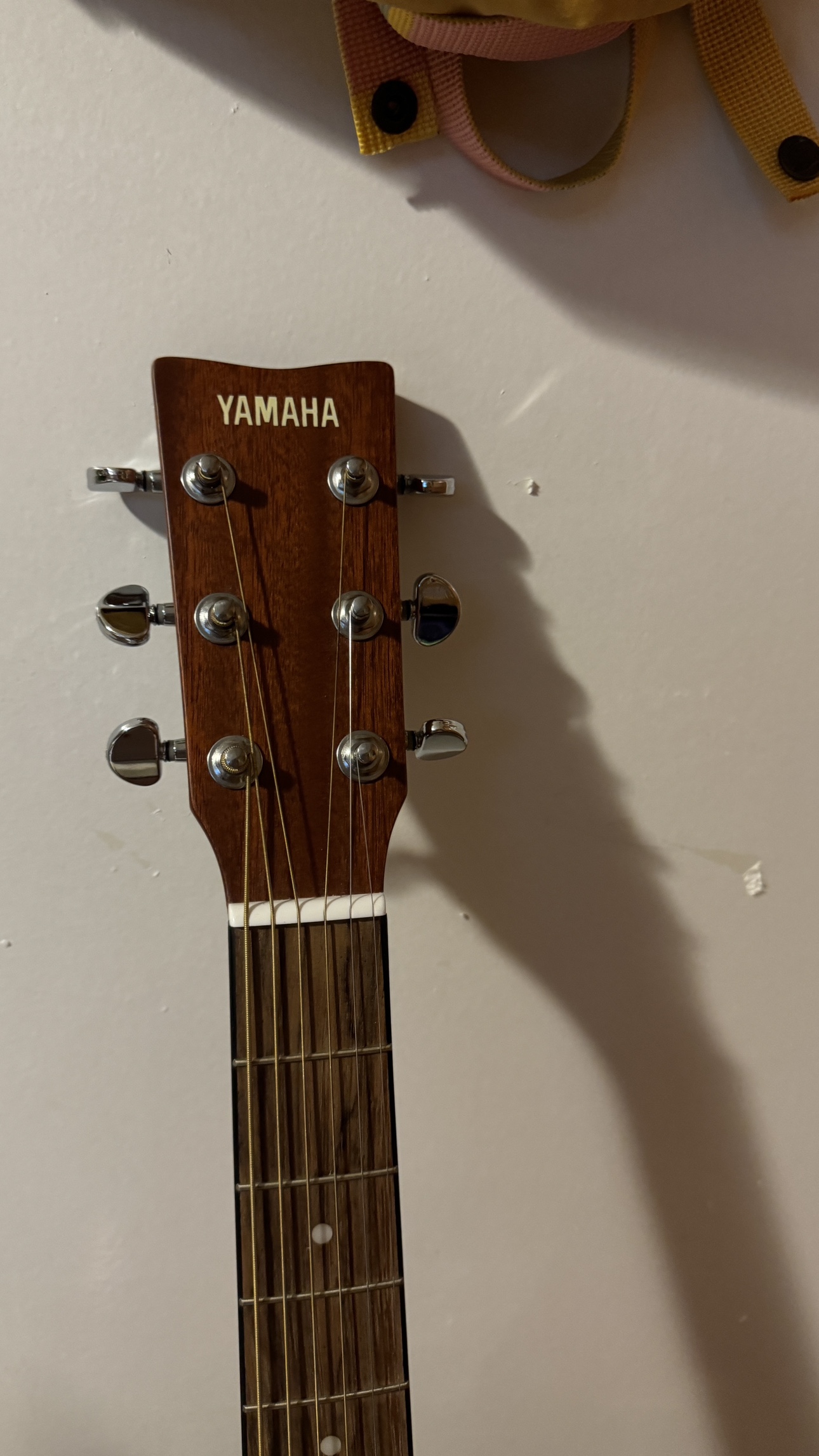 Brand new YAMAHA acoustic guitar - photo 3
