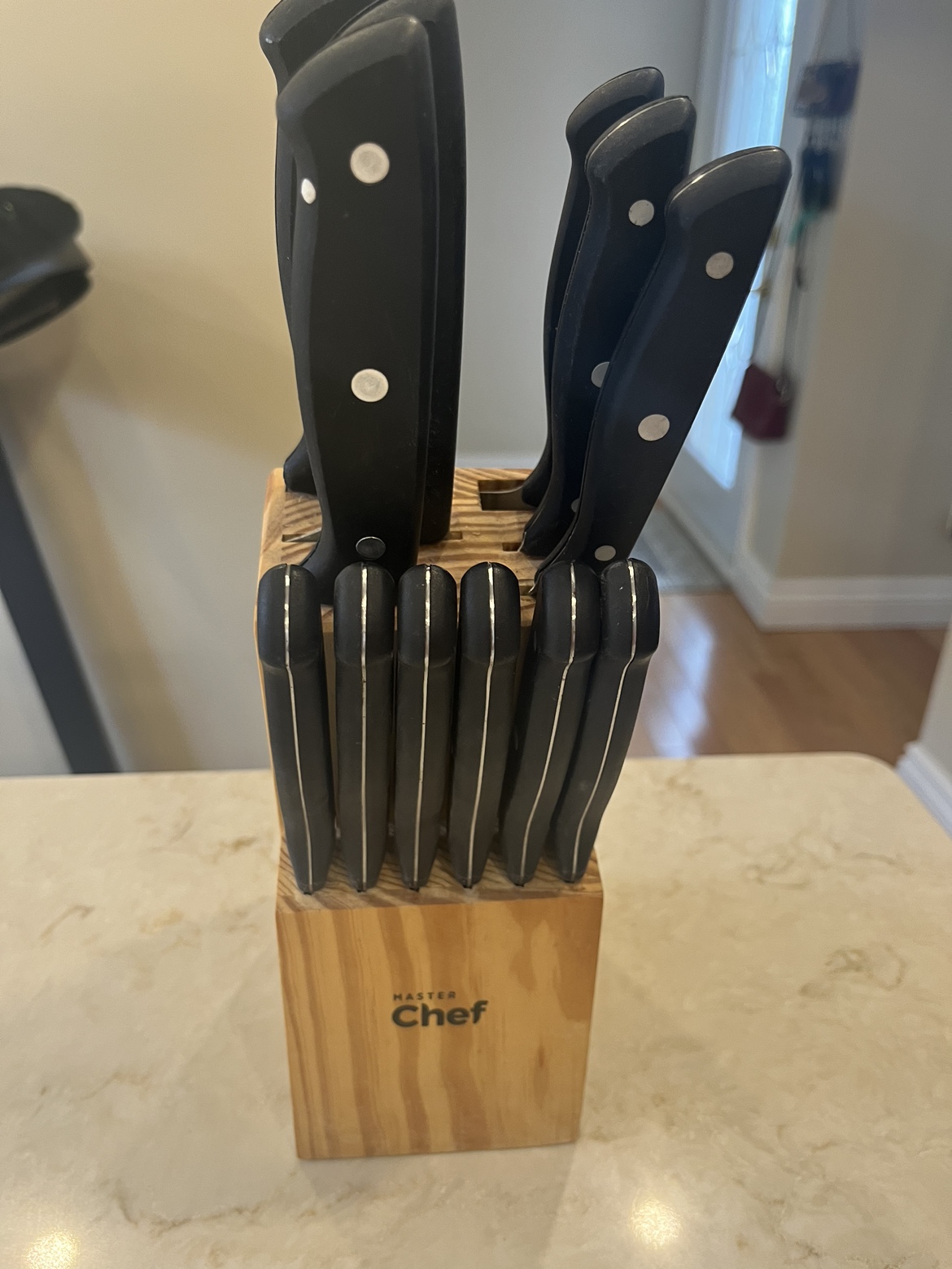 Moving sale / Masterchef knives block image indicator(2)