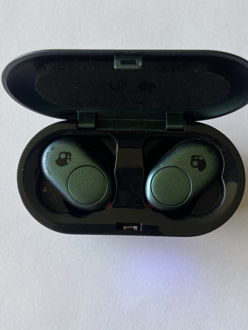 Brand new Skullcandy wireless earbuds - photo 2