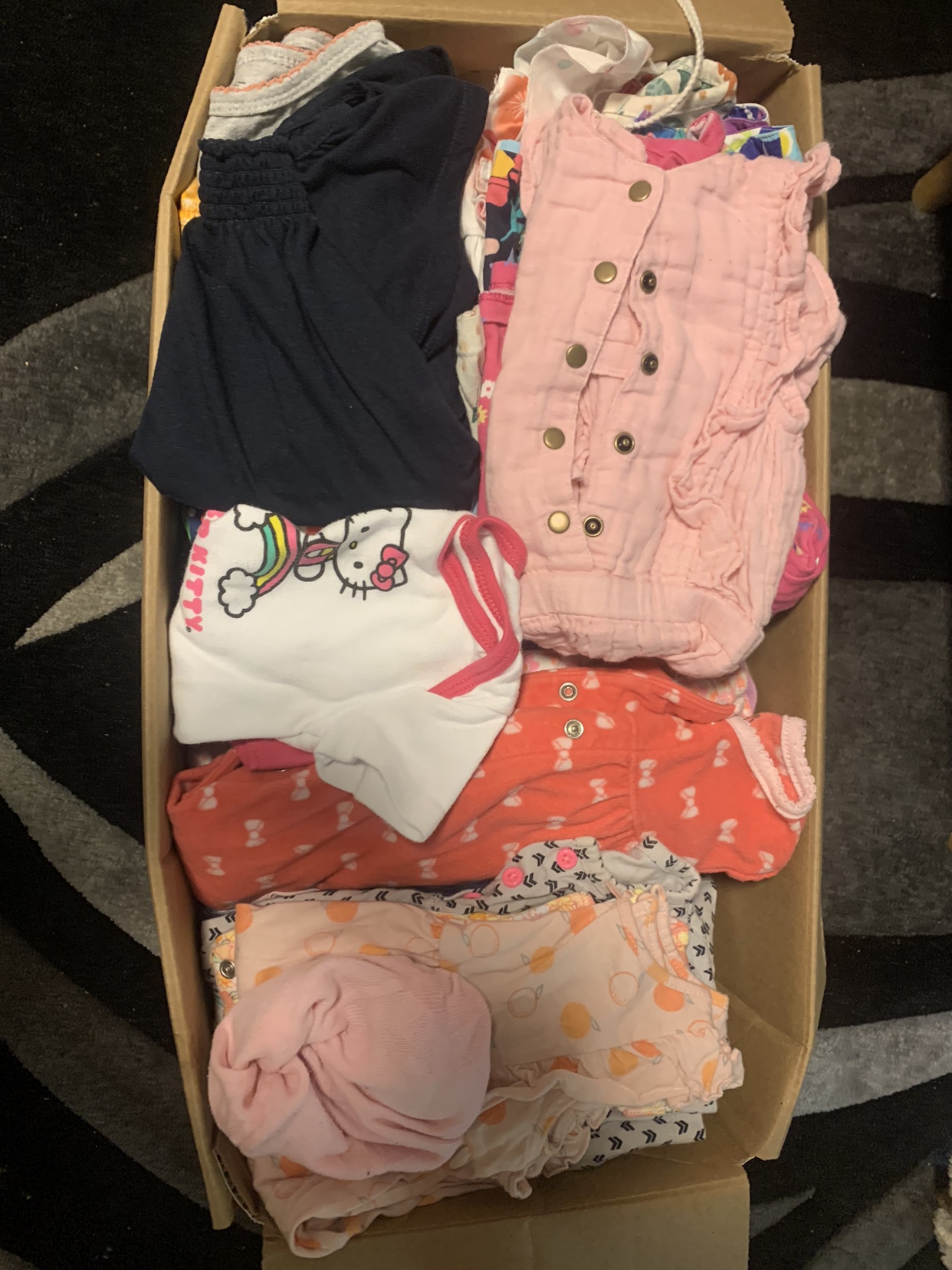 Baby girl clothing 6-12 months thumbnail