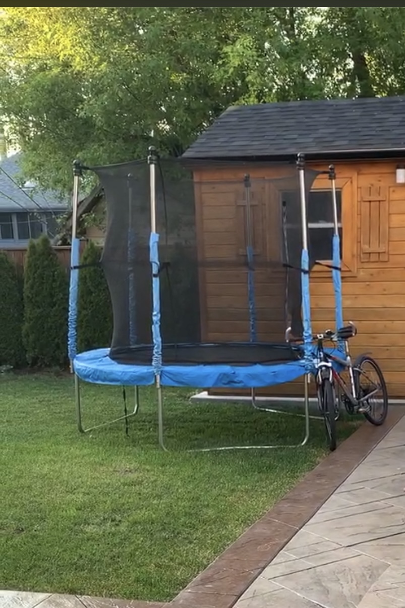 Trampoline