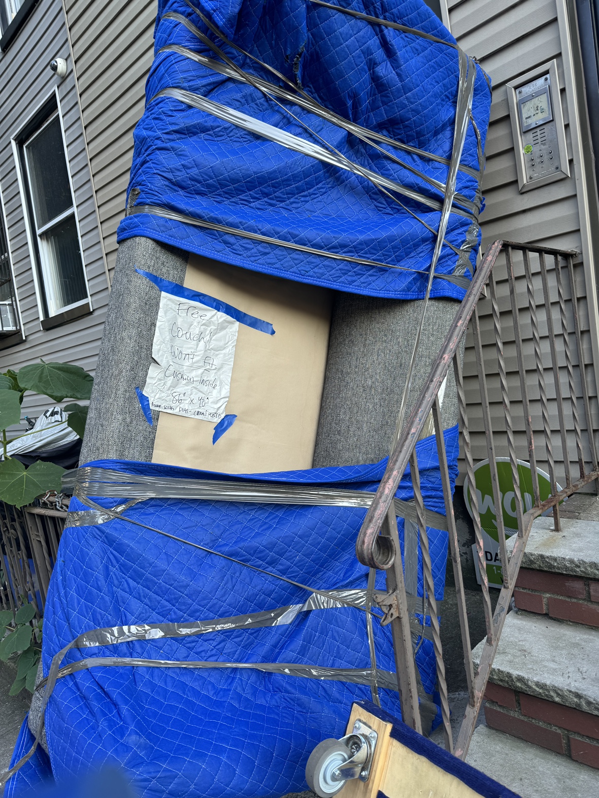 FREE COUCH - photo 2