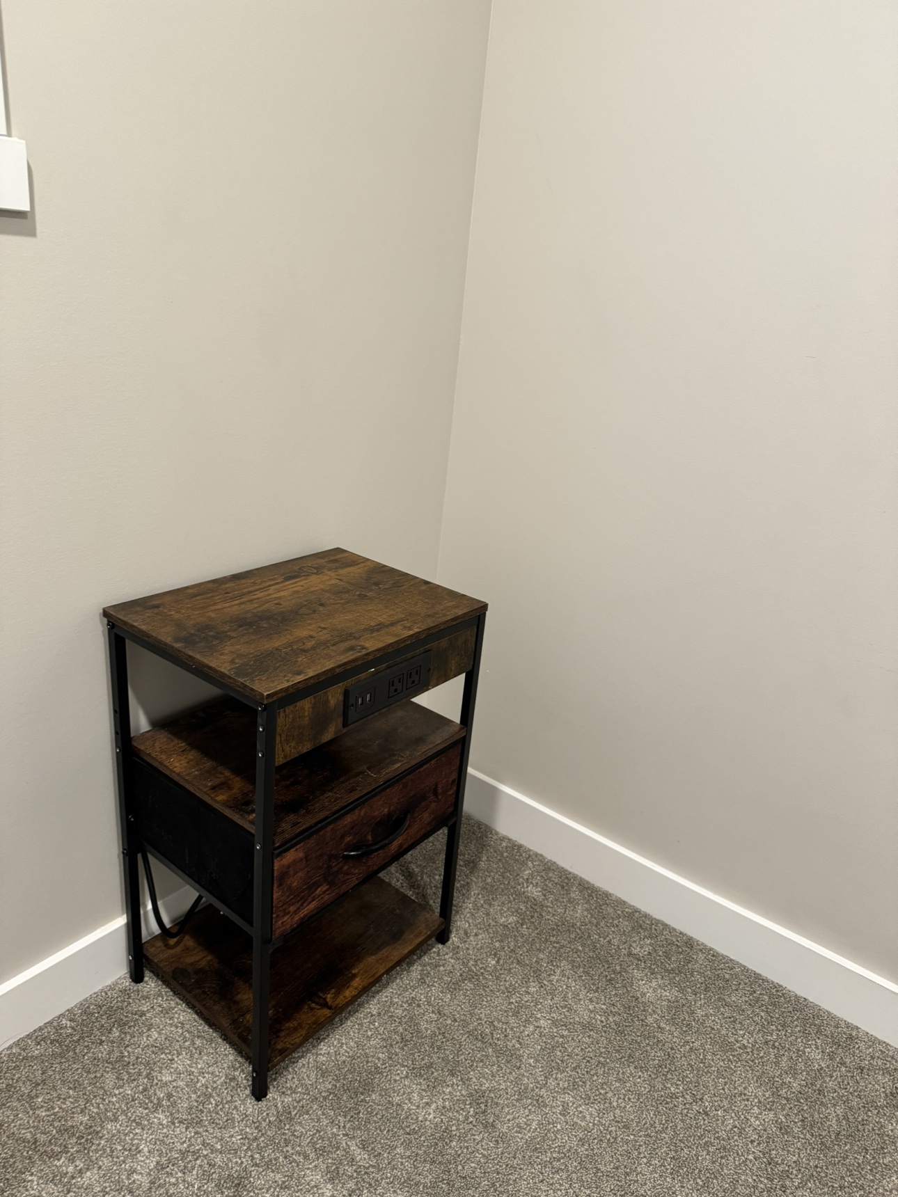 Bed side tables - photo 3
