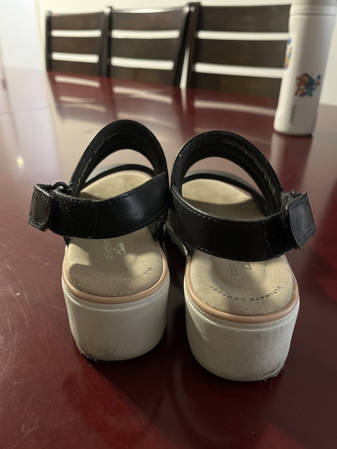 Clarks woman open toed sandals size 7 image indicator(2)