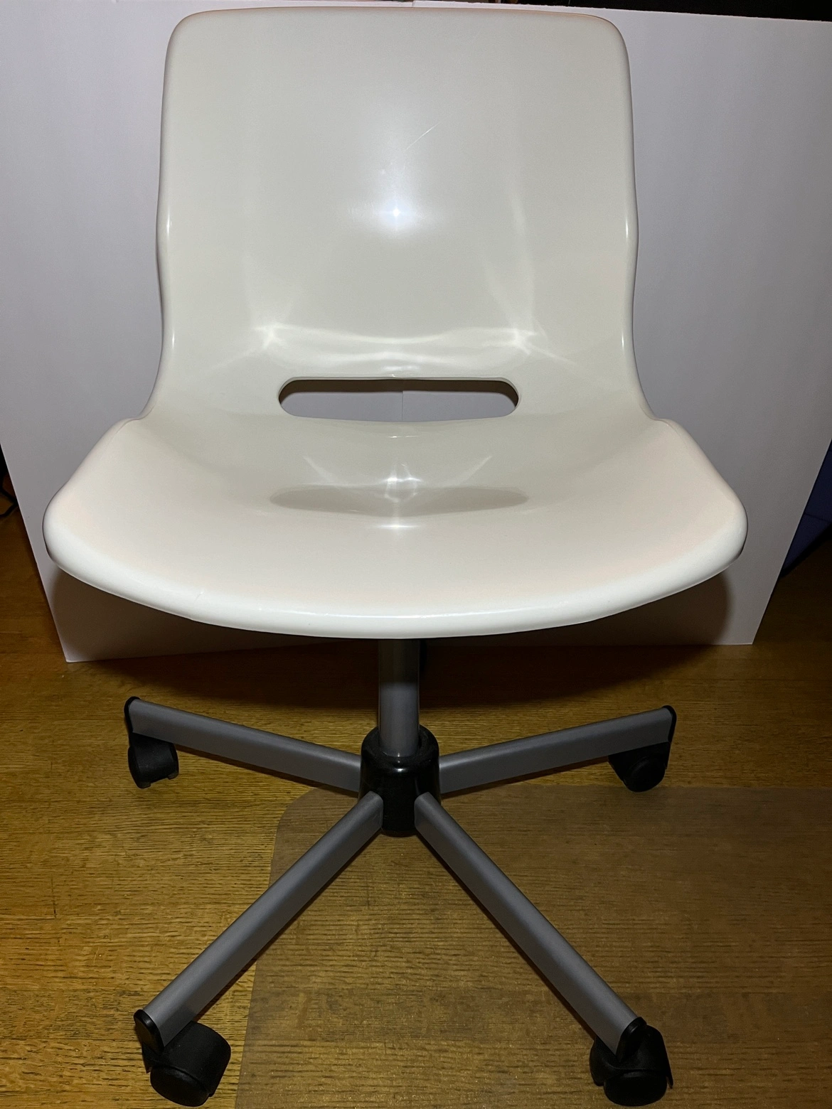 IKEA Snille Swivel Office Chair White Karrot