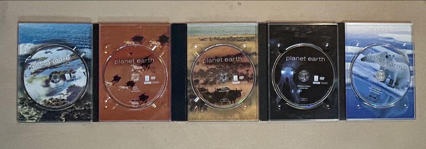 Planet Earth DVD - photo 2