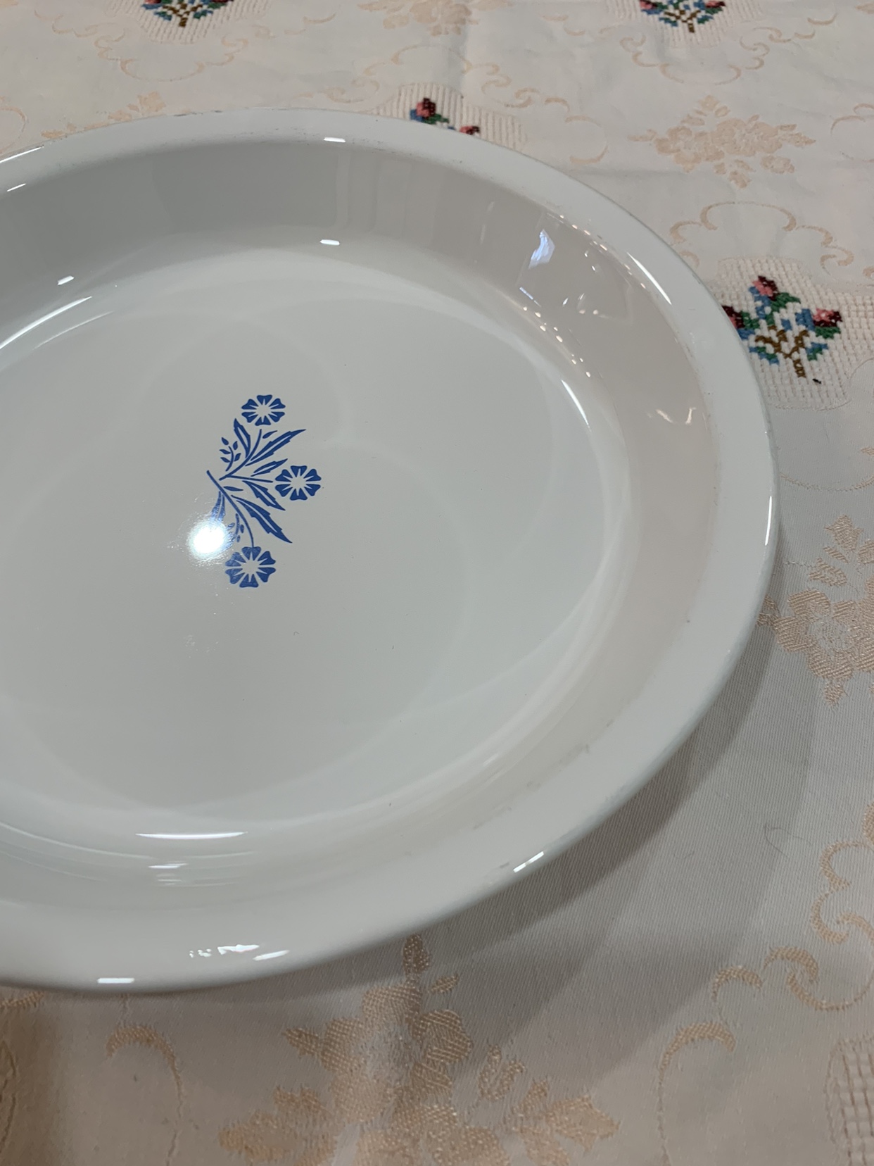 Corning Ware Cornflower Pie Plate image indicator(3)
