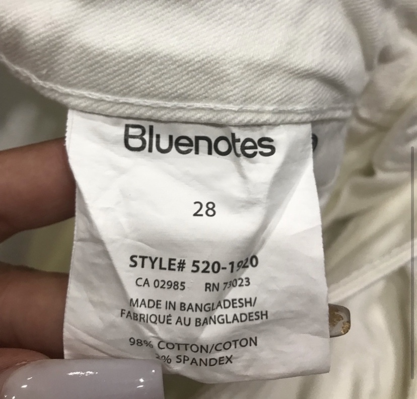 White jean shorts image indicator(2)