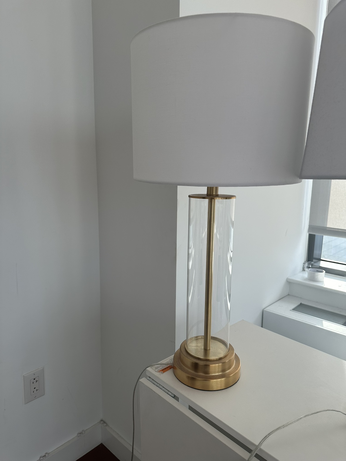 Table lamp with glass/gold base