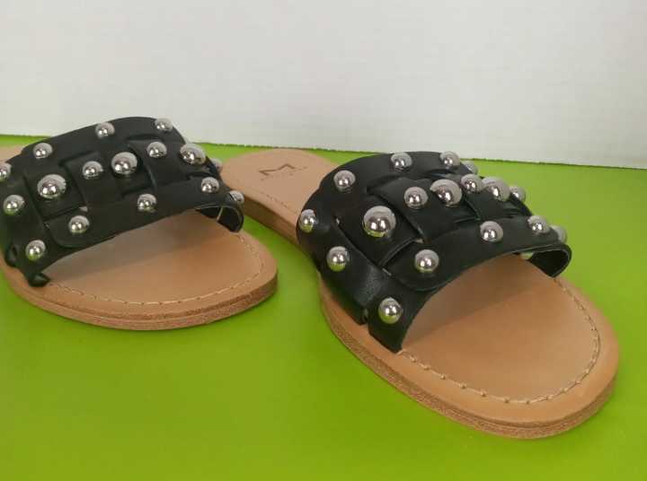 Marc Fisher Pacca Slides. Size 6.5 image indicator(3)