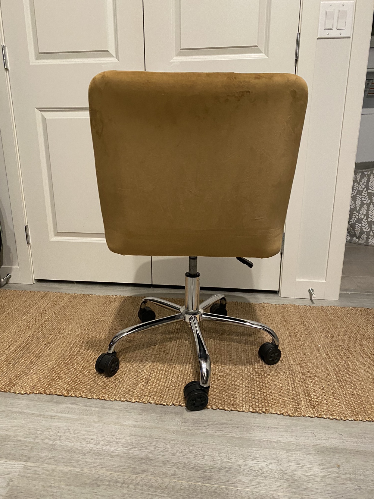 Office Chair image indicator(3)