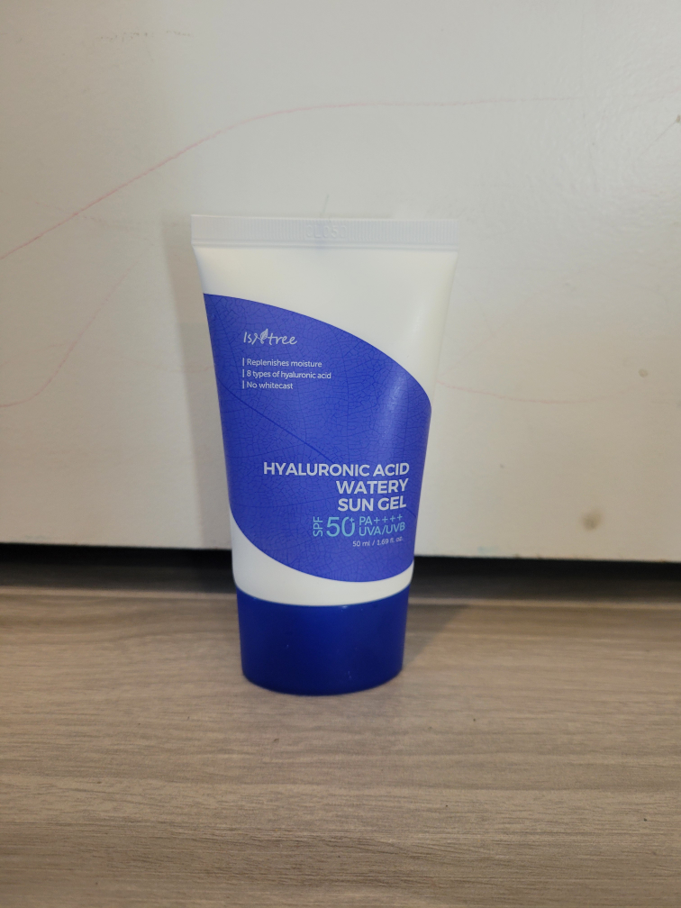 Isntree Hyaluronic Acid Watery Sun Gel Sunscreen thumbnail