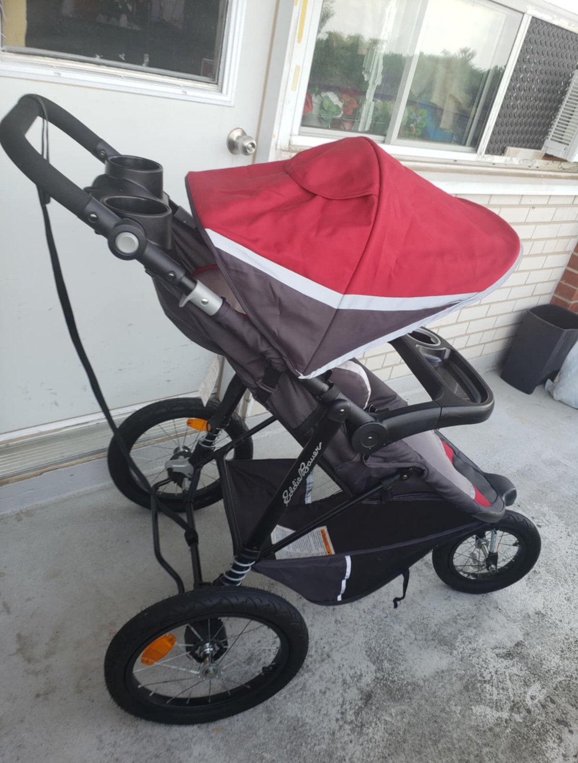 Jogger stroller