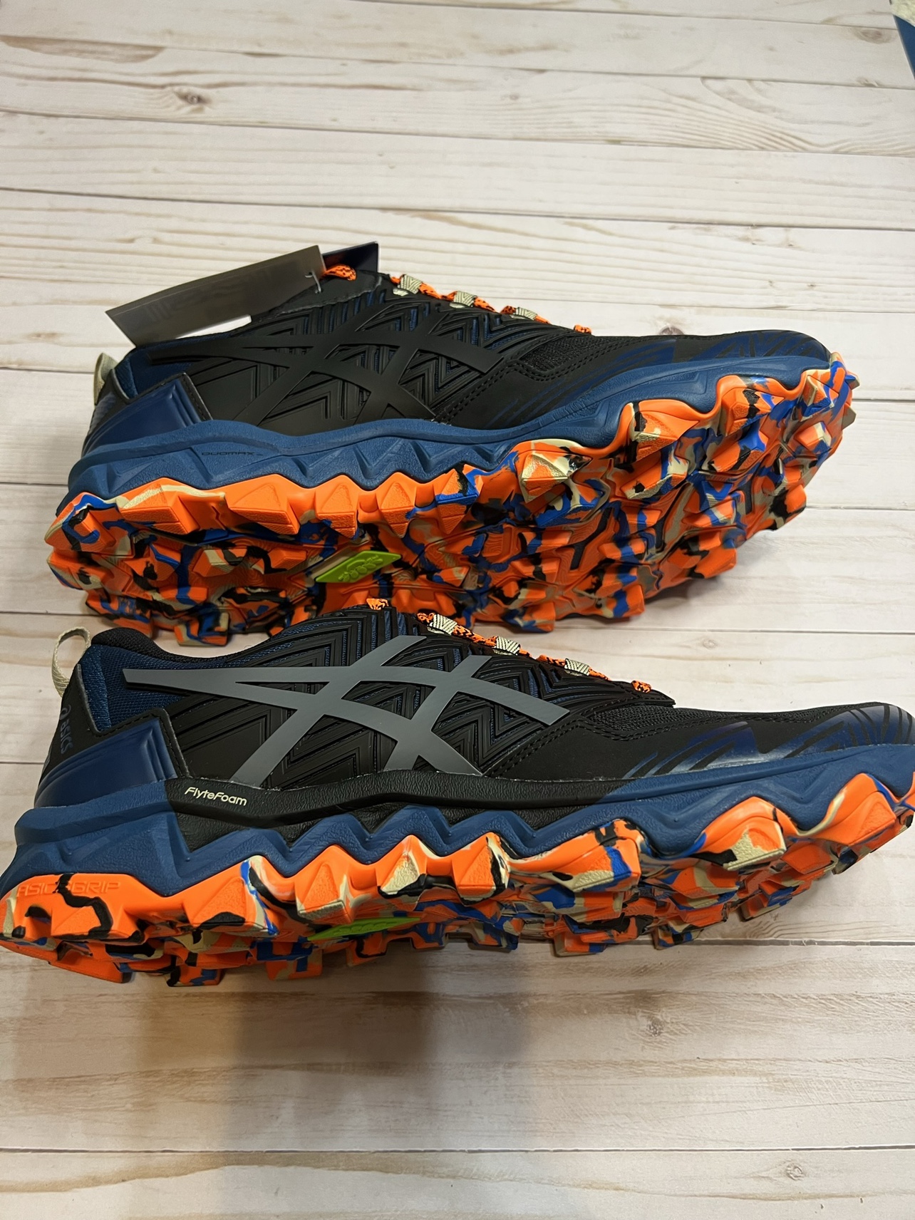 New Asics Trail Running Shoes Size 10 - photo 3