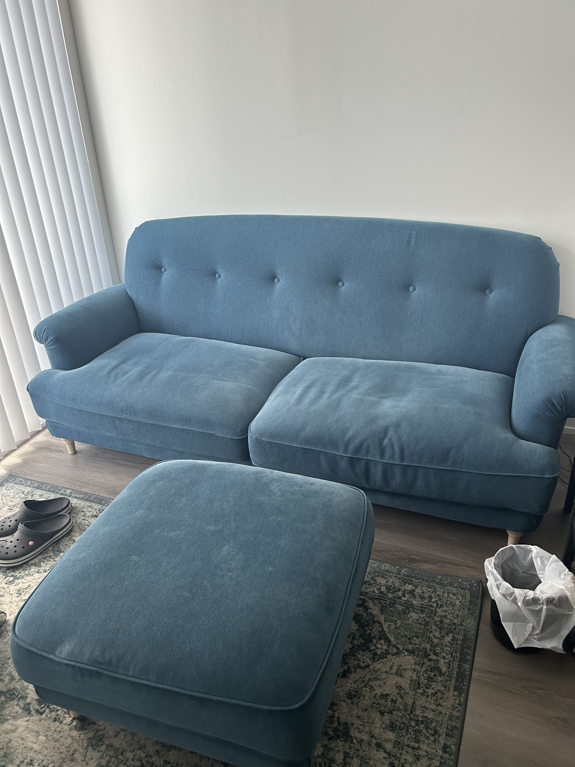 Sofa+footstool MOVING SALE NEED TO GO TODAY