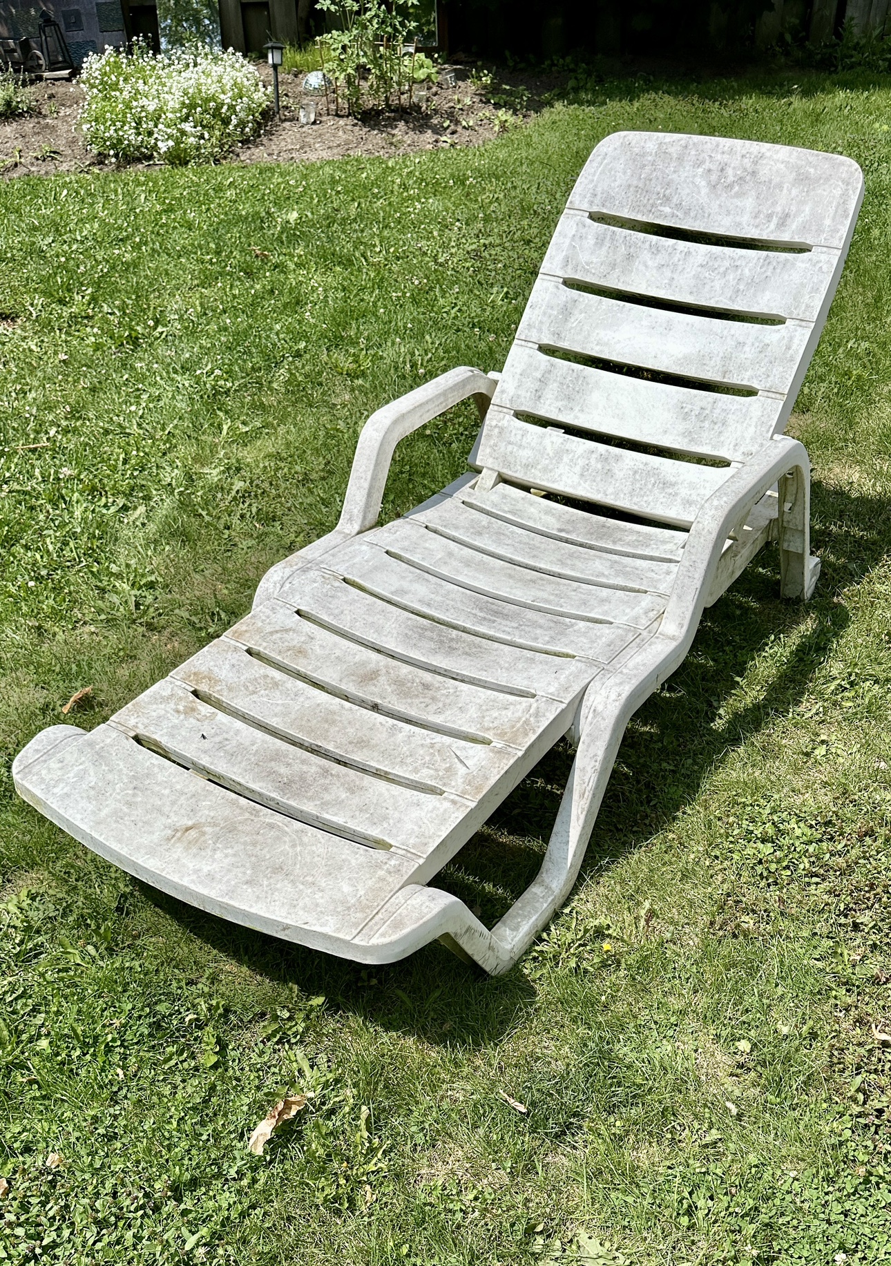Lounger thumbnail