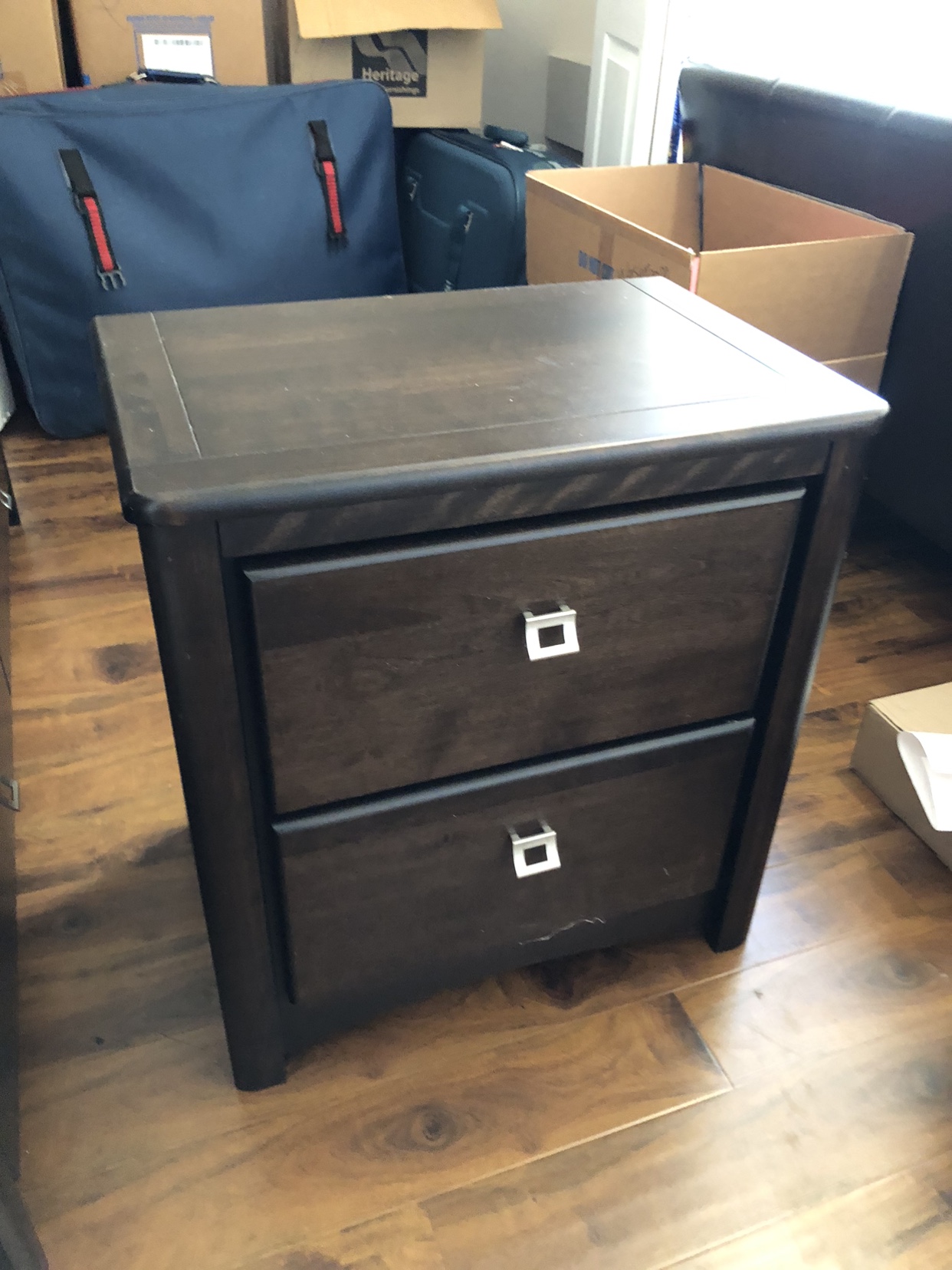 Queen Bedroom Set (Bed with mattress,dresser and night table) - photo 3