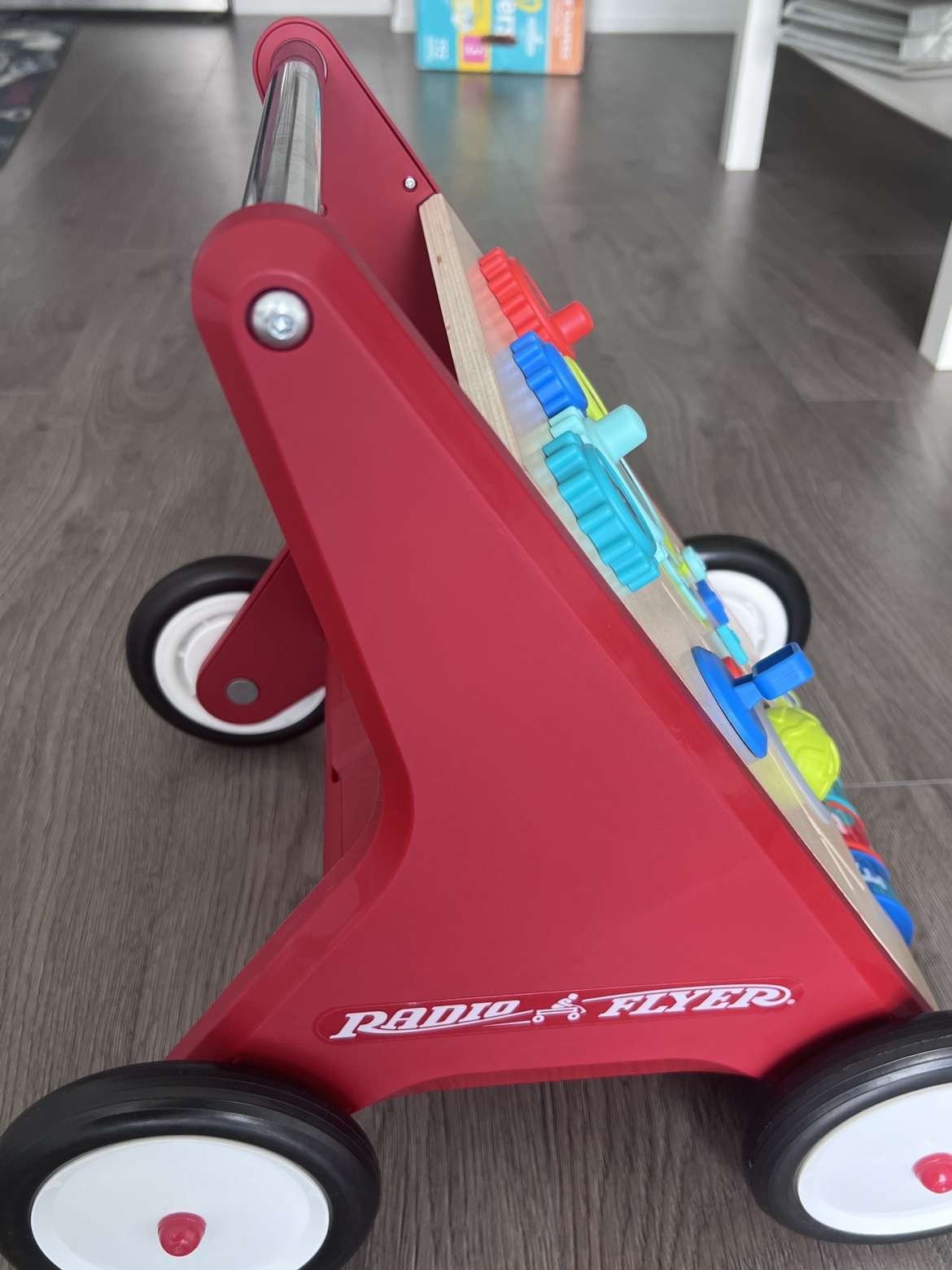 Radio Flyer 4-in-1 Activity Walker - photo 2