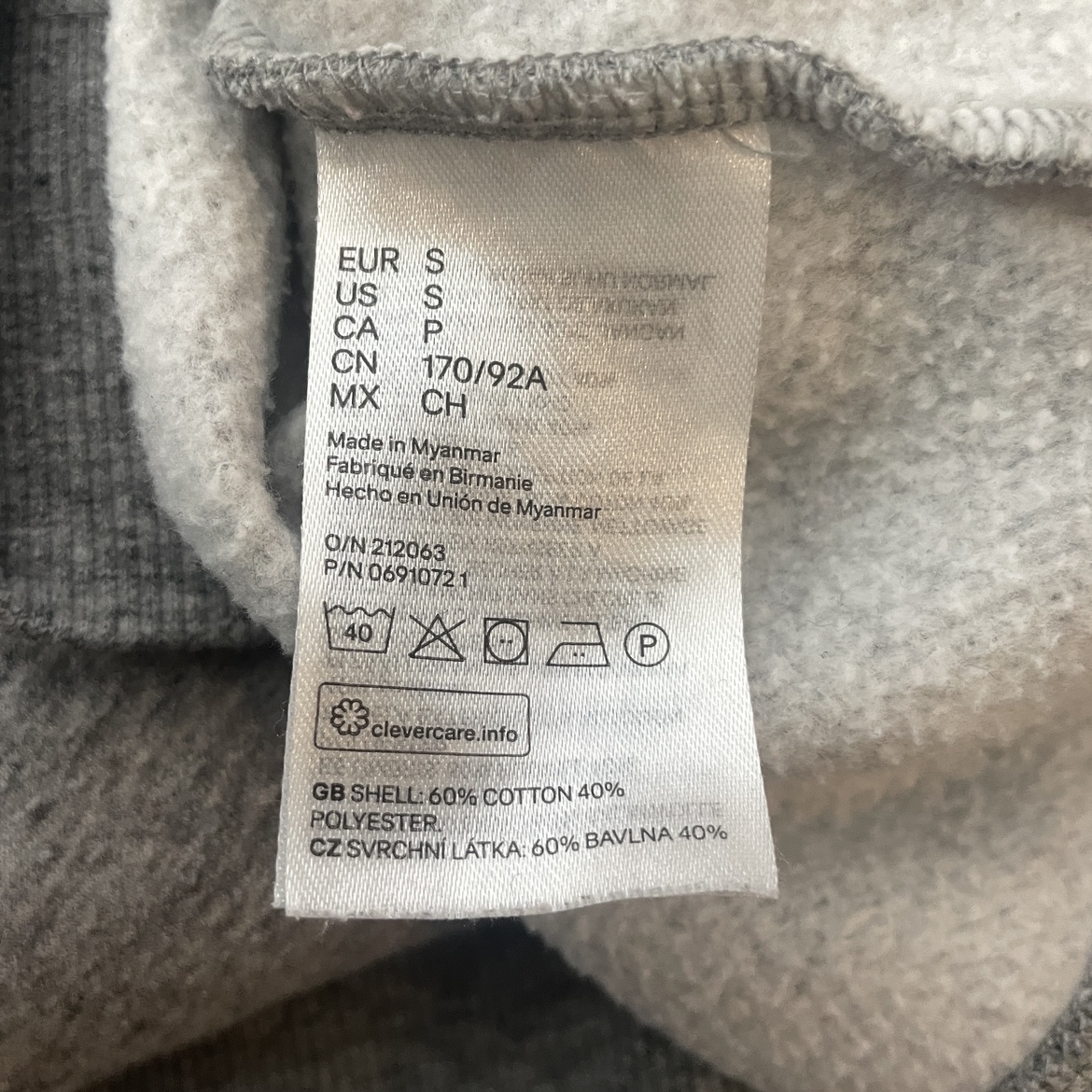 H&M Heather Grey Regular Fit Sweatshirt Size Small image indicator(5)