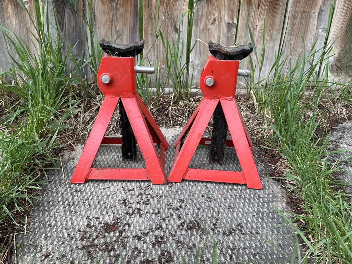 Jack stands (2 ton capacity) - photo 2