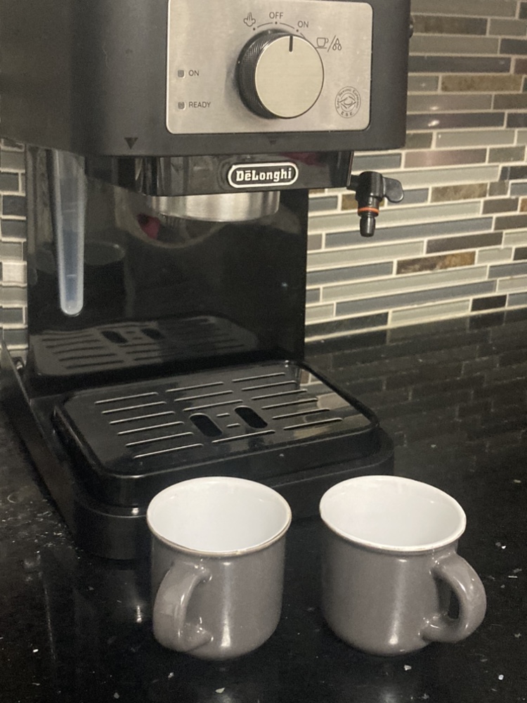 DeLonghi Stilosa Espresso Machine, Black image indicator(6)