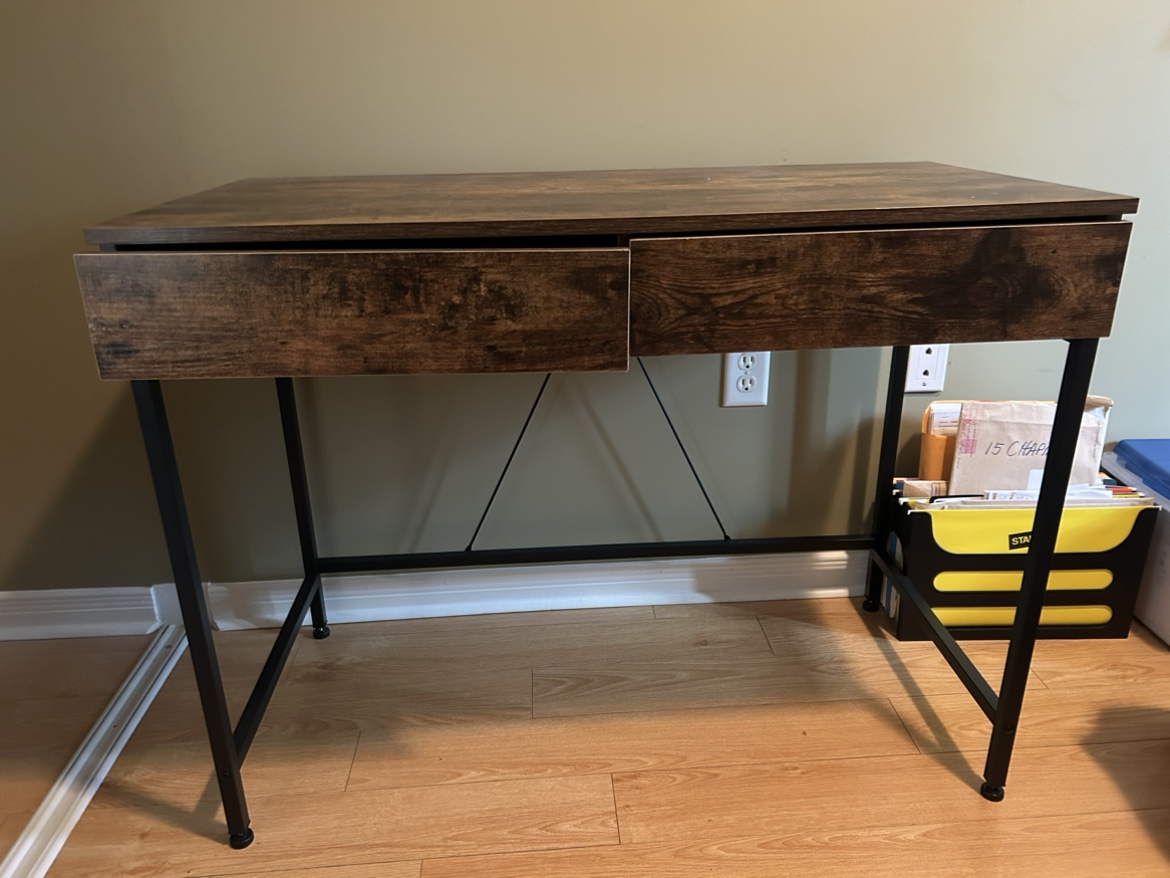 Office desk - photo 2