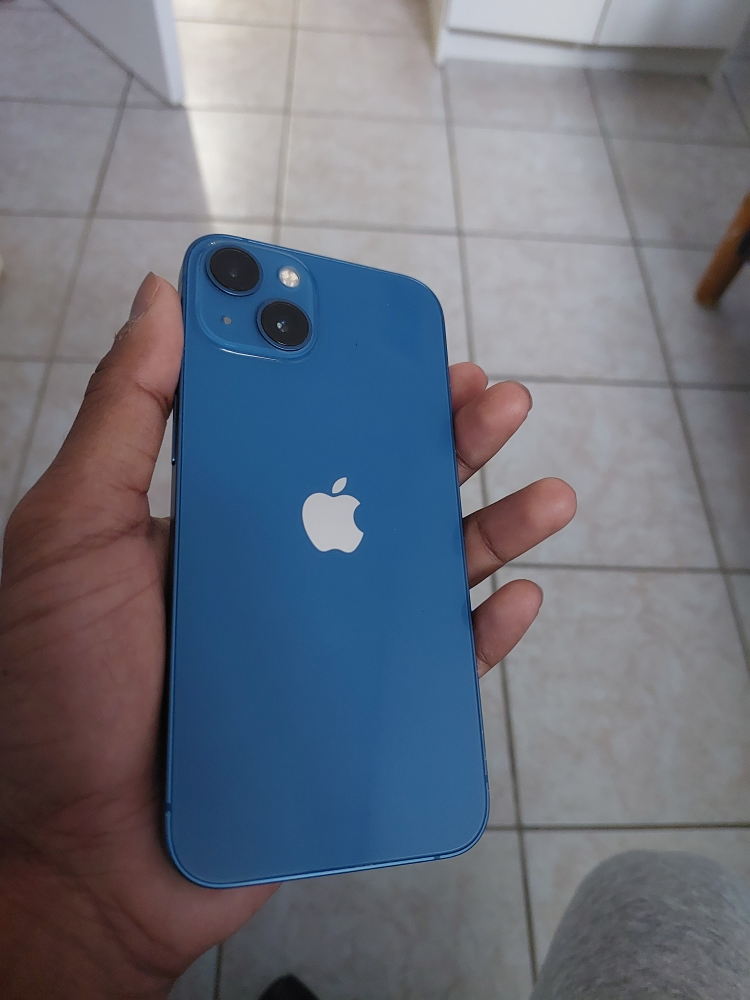 Iphone 13 128GB (Unlocked)