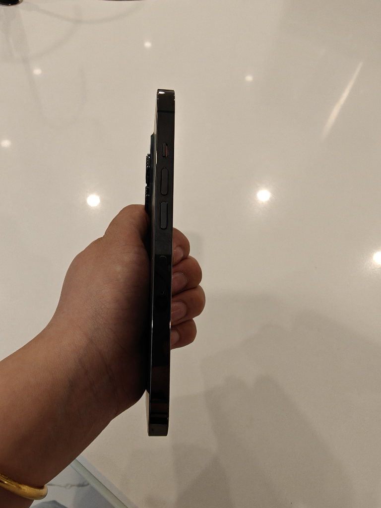 iPhone 13 pro - photo 5