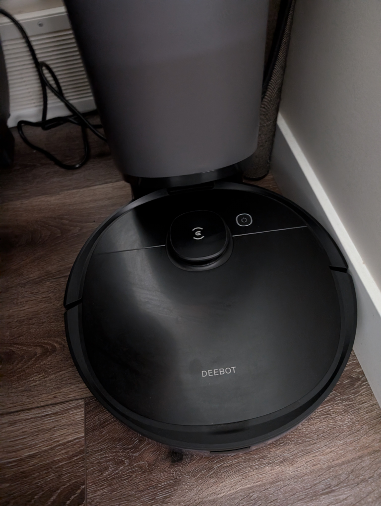 Deebot Ecovacs N10+, Like New condition is 9/10 Robot Vacuum - photo 4