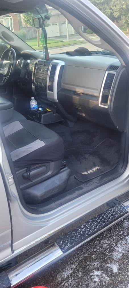 2012 Dodge Ram Truck image indicator(5)