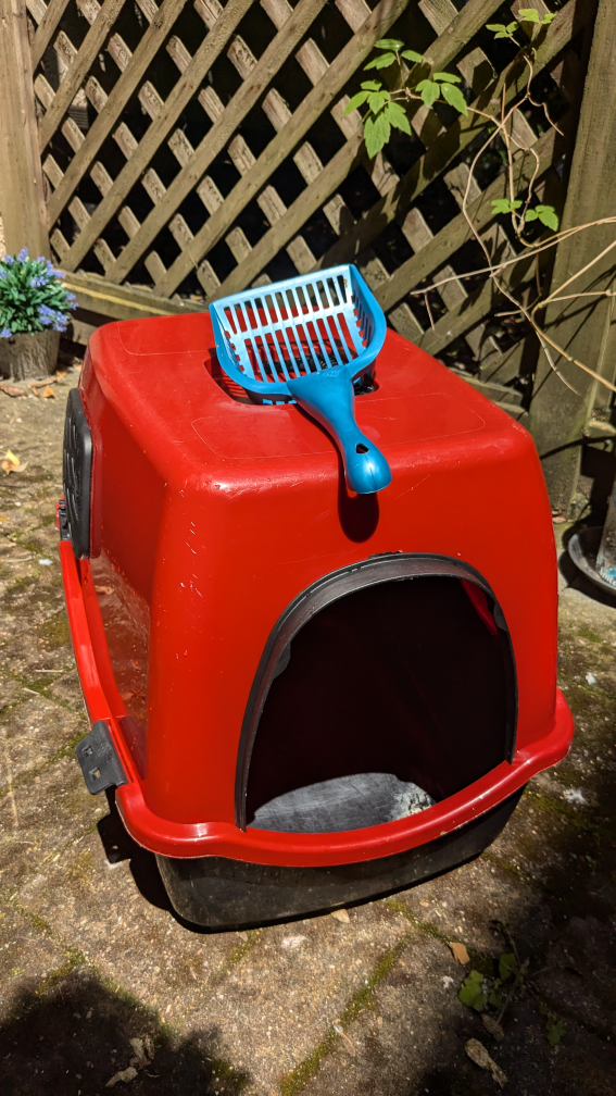 Cat Litter Box + Litter Container - photo 2