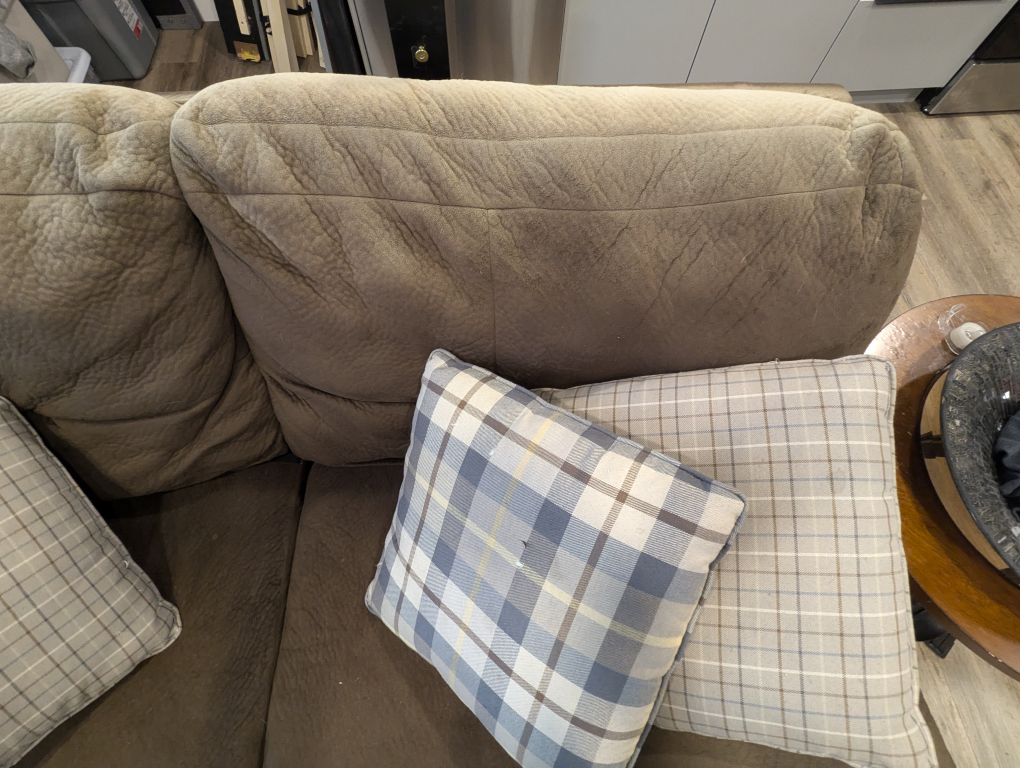 Love seat - photo 2