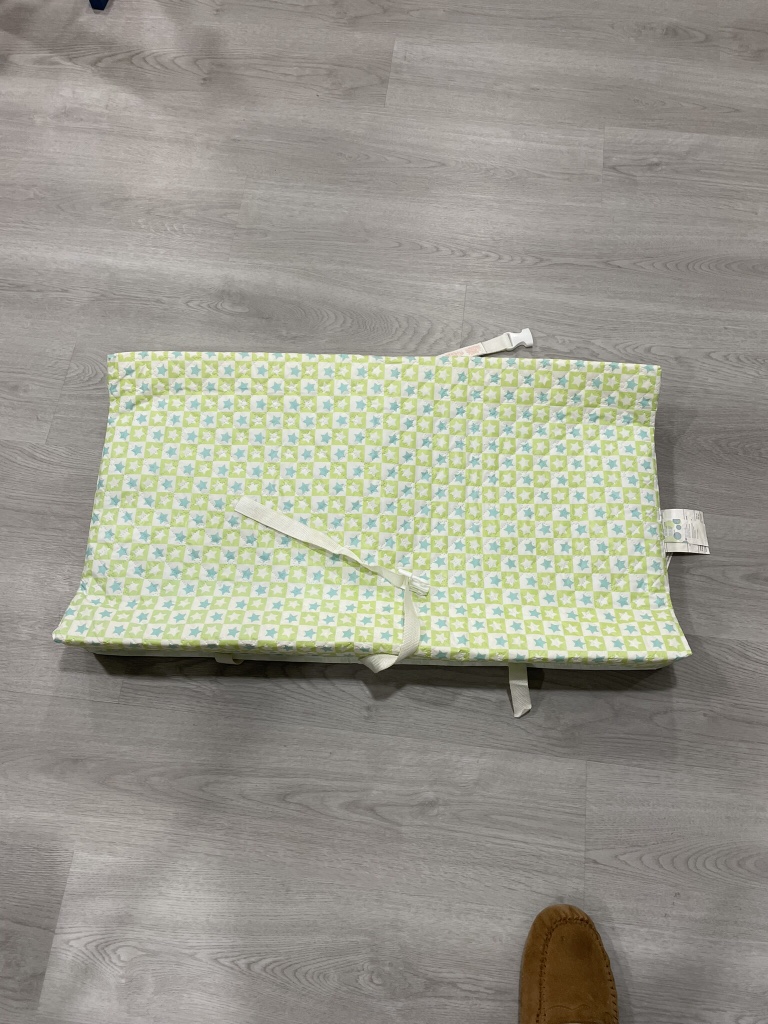 #freecycle baby change mat - photo 2