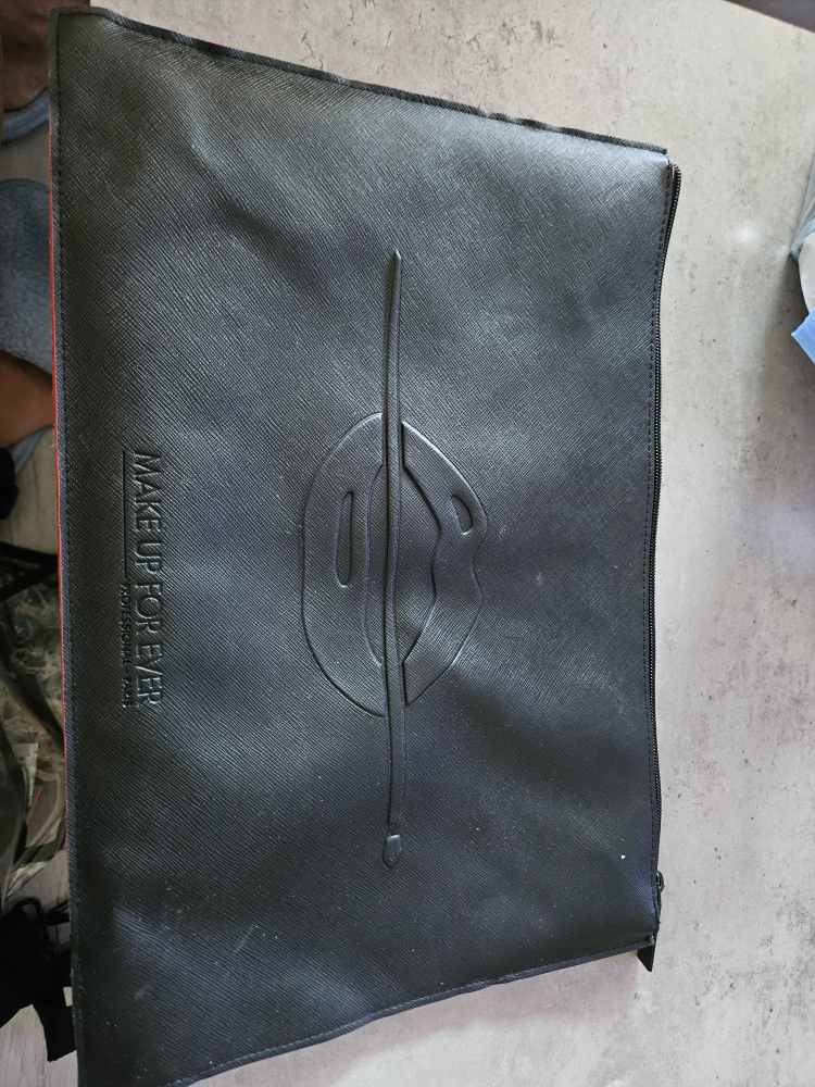 makeup forever pouch