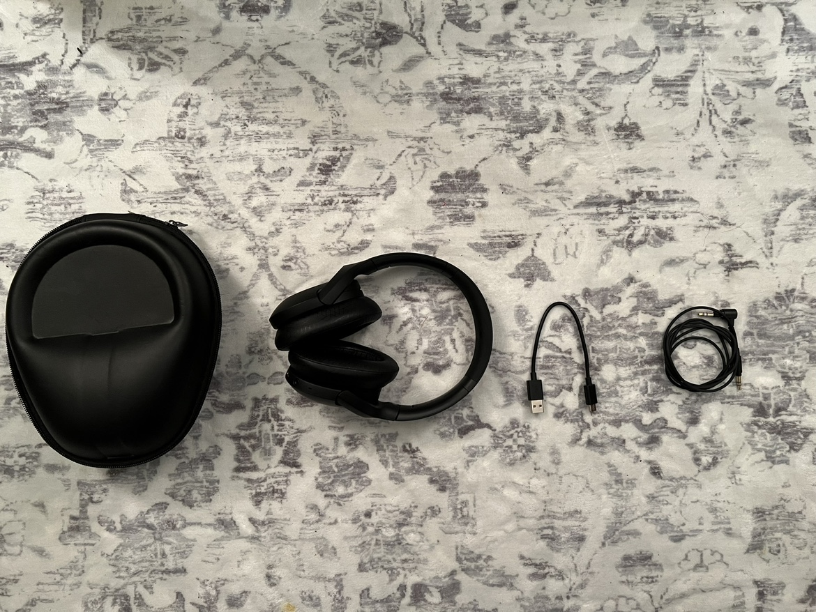 Sony Wireless Noise Canceling Headphones - photo 4