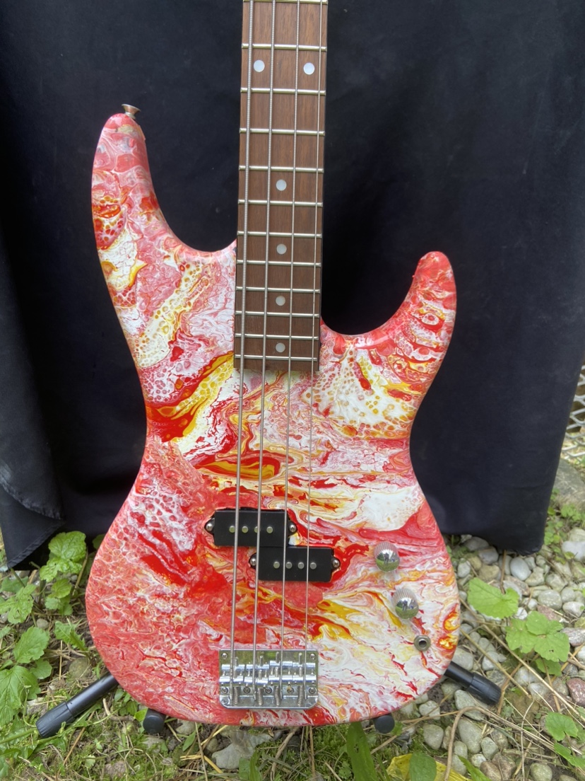 Riff guitars custom Bass - photo 2