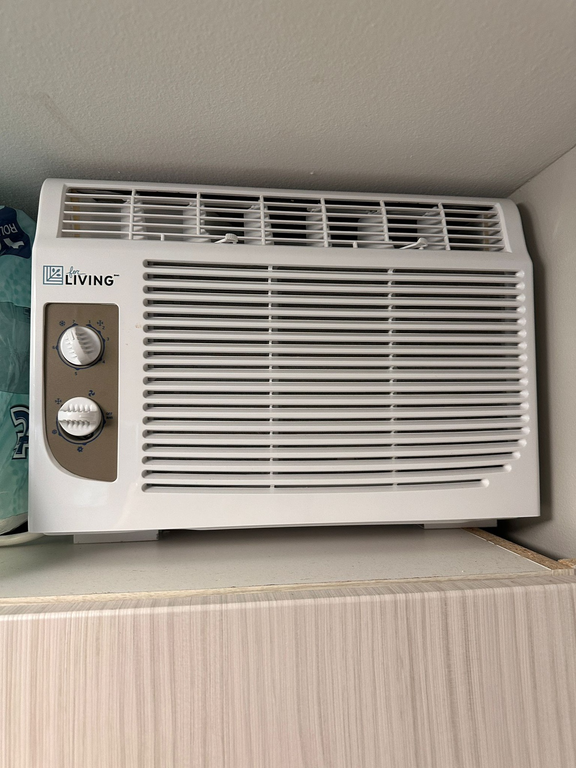 For Living Window Air Conditioner thumbnail