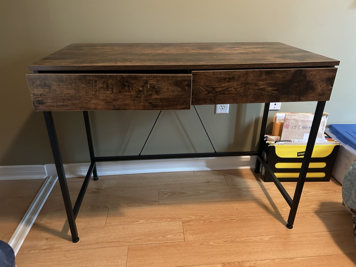 Office desk - photo 3